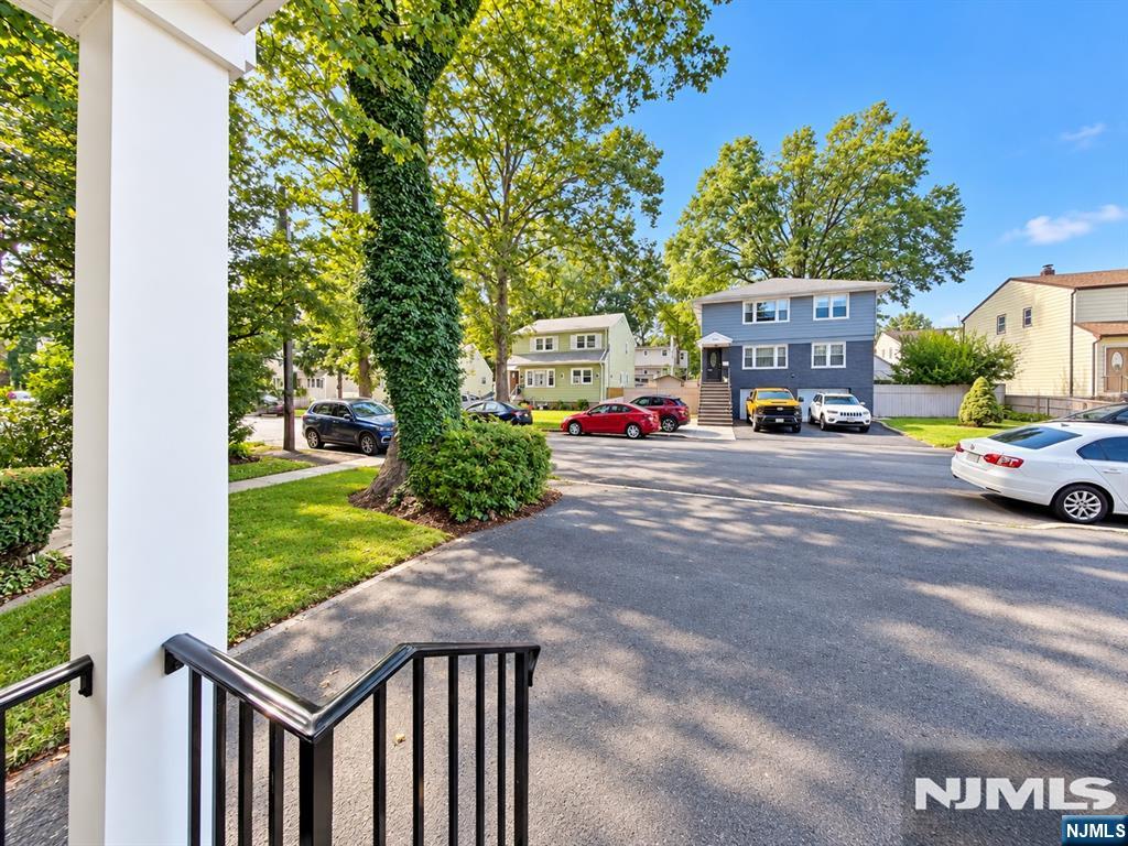 1203 State Street - Photo 3