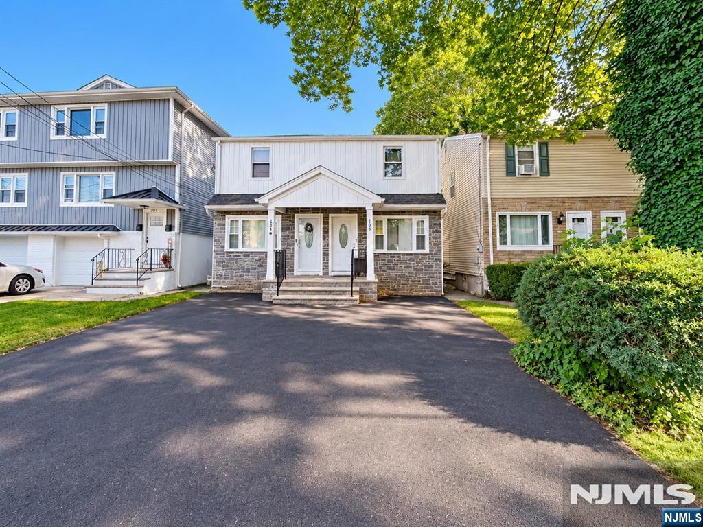1203 State Street - Photo 4