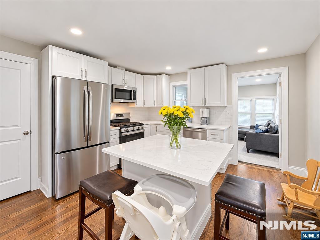 1203 State Street - Photo 5
