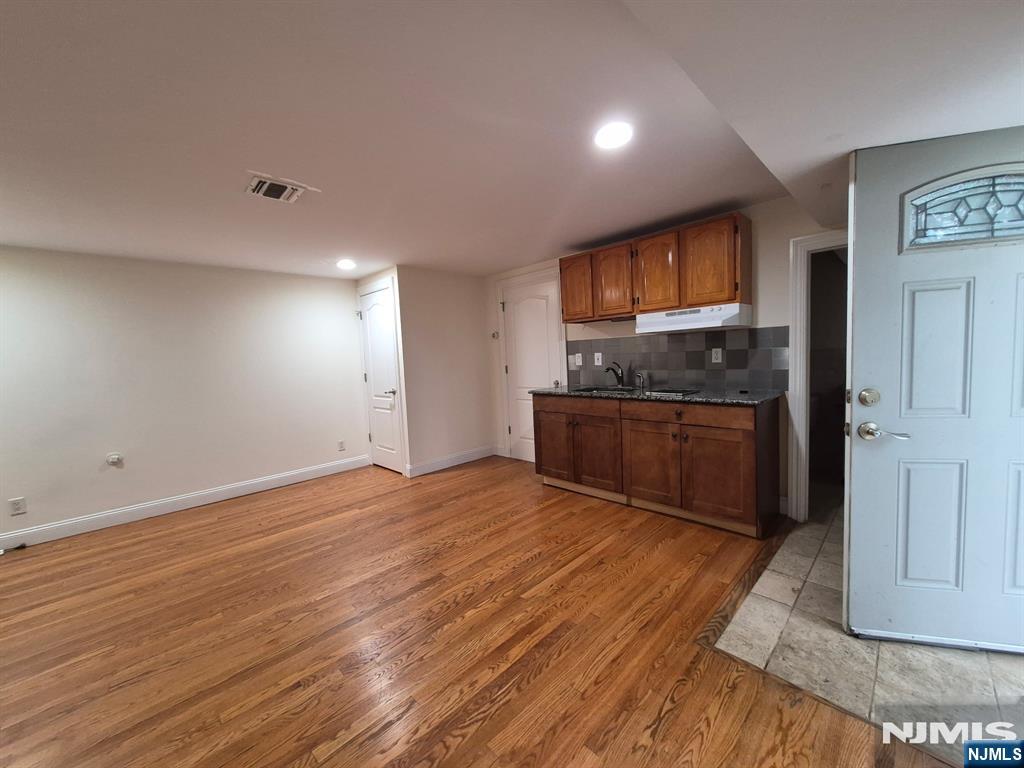 18 E Oakdene Avenue A - Photo 1