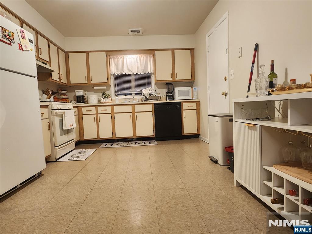 527 Stuyvesant Avenue - Photo 5