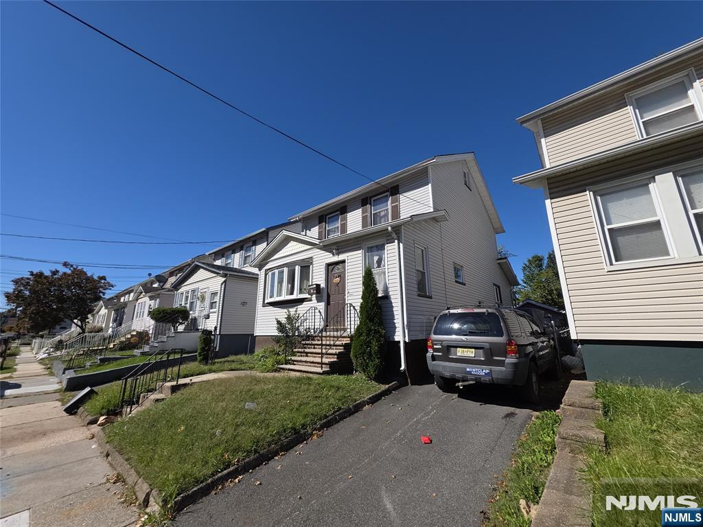 65 Melrose Avenue - Photo 1