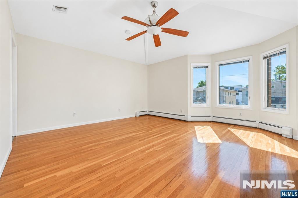 393 Washington Avenue B - Photo 2
