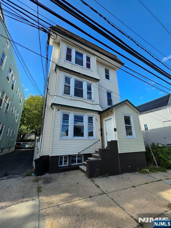 436 14th Avenue - Photo 1