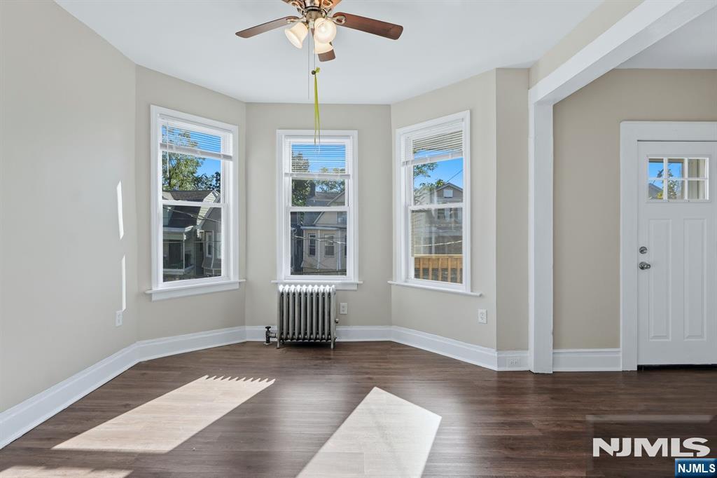 471 14th Street - Photo 2