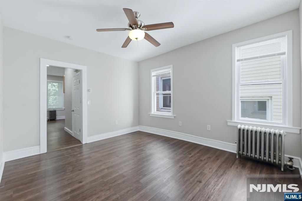 471 14th Street - Photo 3