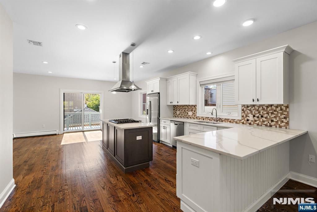 234 Columbus Place B - Photo 3