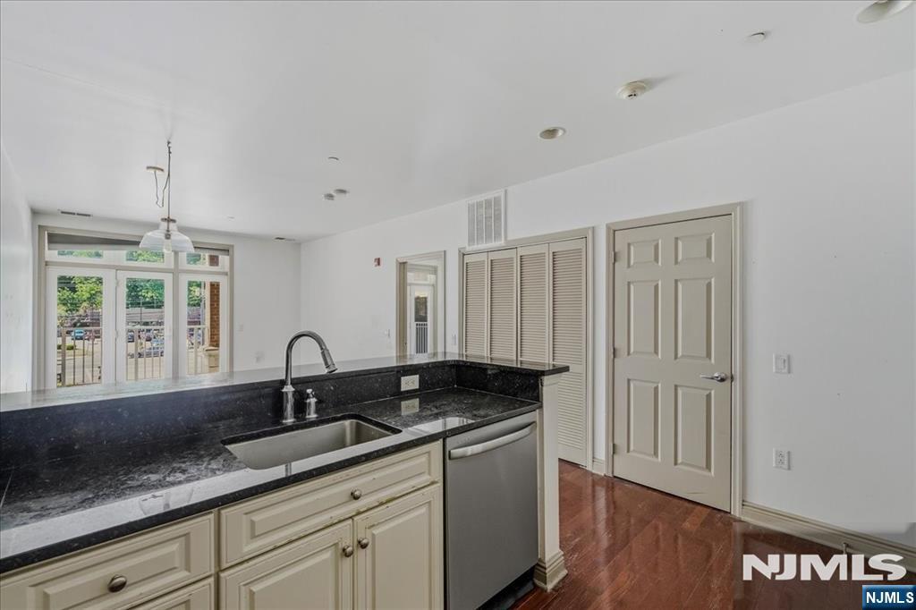 7400 River Road 217 - Photo 5