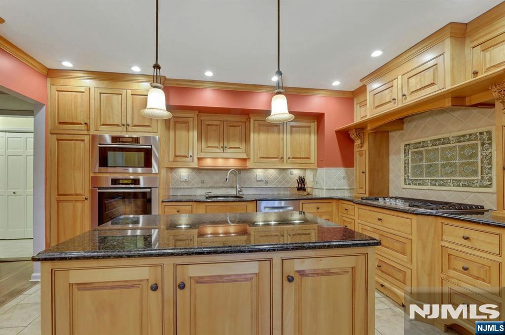 17 Chandler Drive - Photo 3