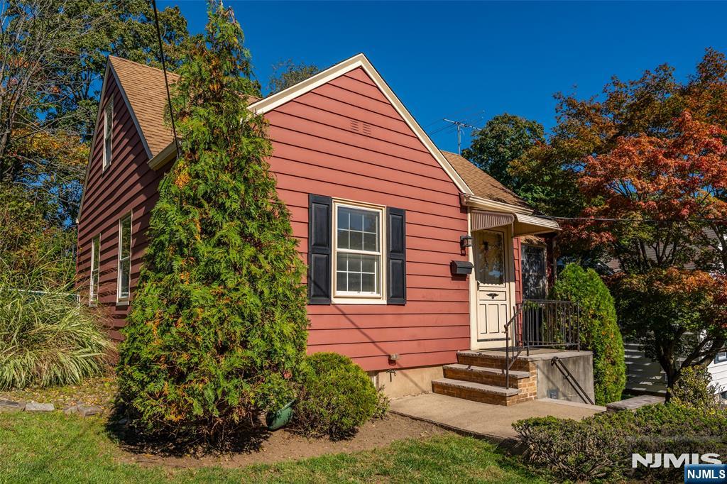 150 Franklin Street - Photo 3