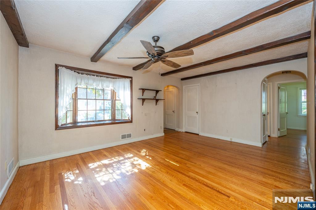 150 Franklin Street - Photo 4