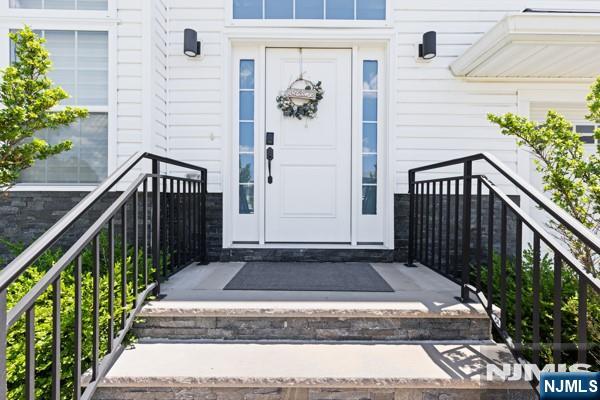 28 Lamb Court - Photo 2