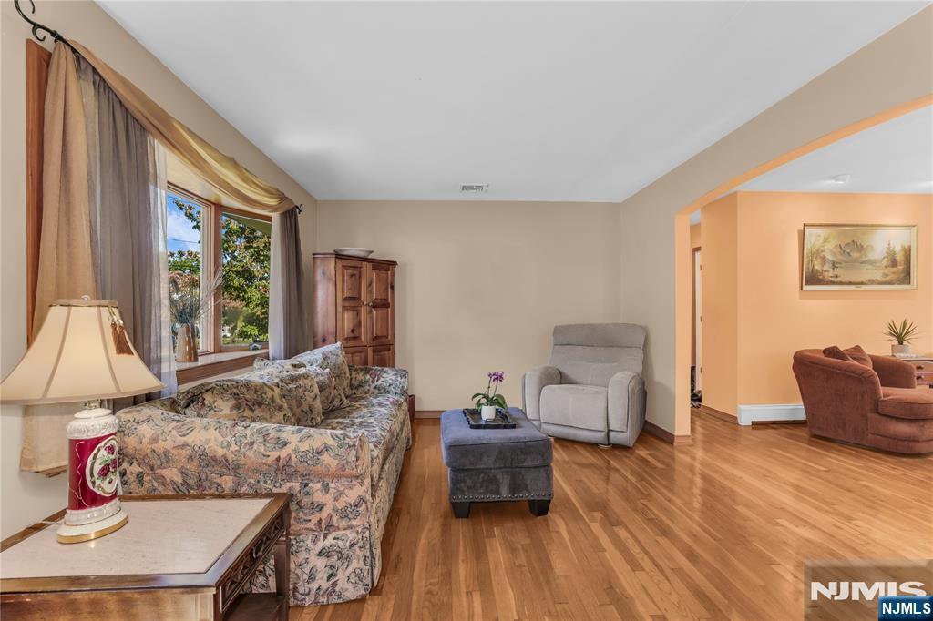 114 Lopez Road - Photo 3