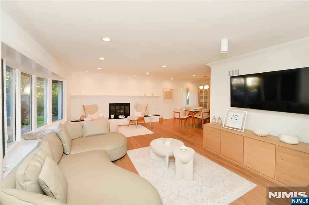 Properties Image