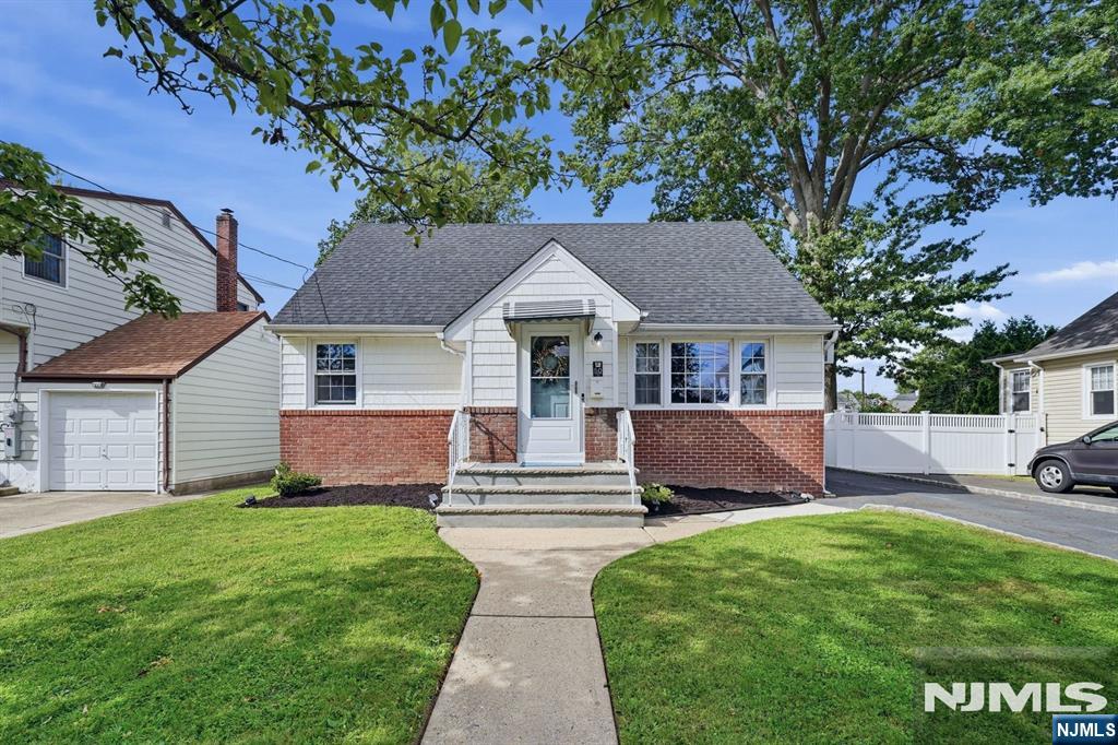 50 Elizabeth Avenue - Photo 1