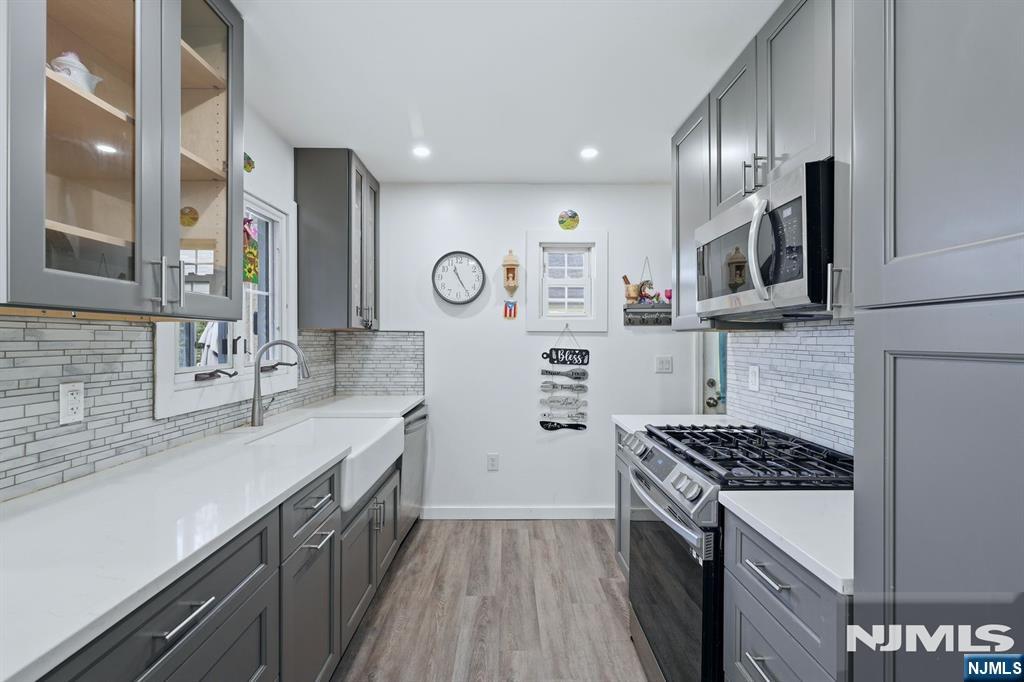 50 Elizabeth Avenue - Photo 5