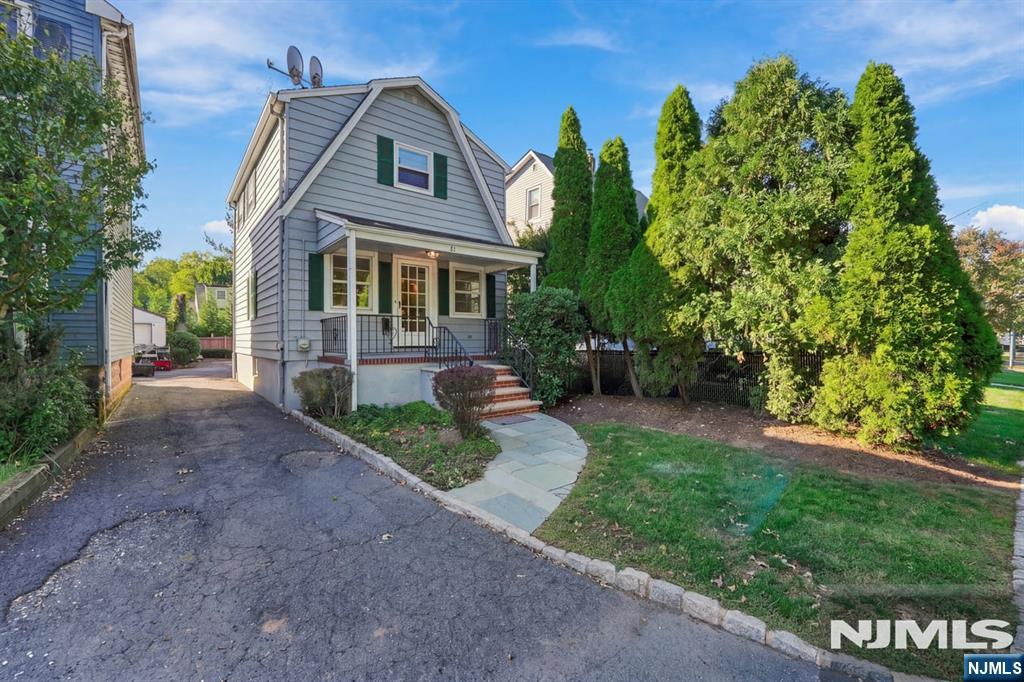 Photo 2 of Single family home for sale at 81 5th Street, Cresskill, NJ 07626 | MLS# 26038387 | Listing updated on 2026-10-14