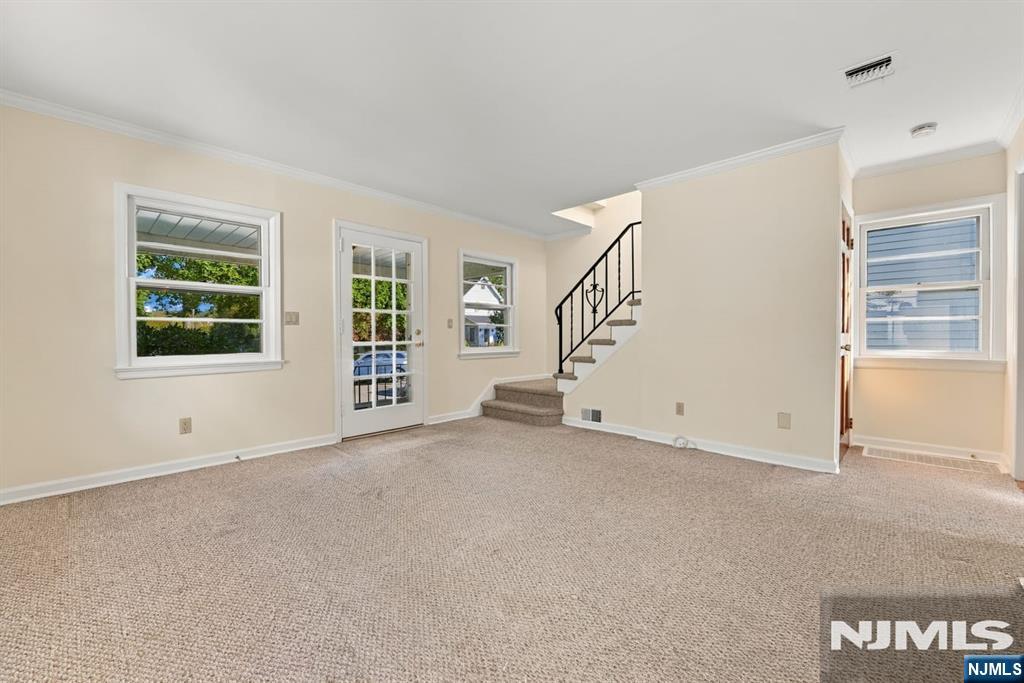 81 5th Street - Photo 4