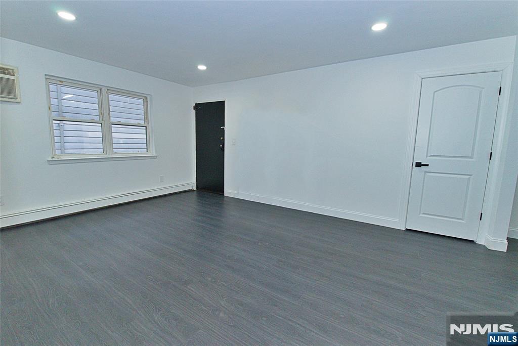 401 Undercliff Avenue B1 - Photo 2