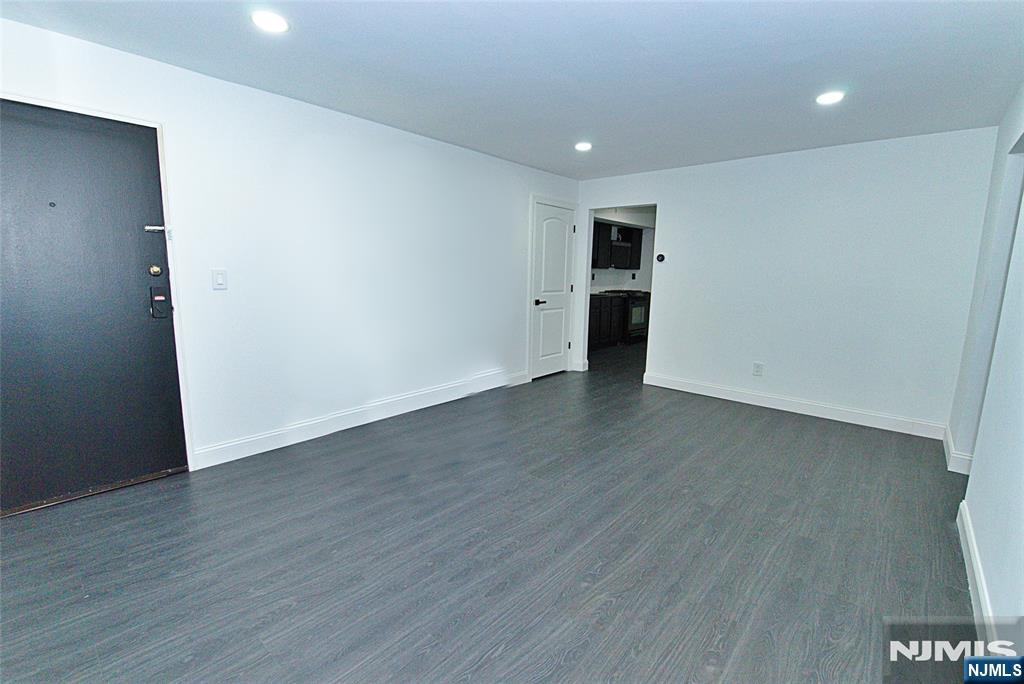 401 Undercliff Avenue B1 - Photo 3