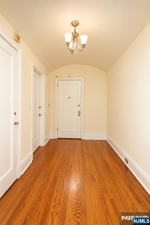 363-377 Mount Prospect 2AW - Photo 5