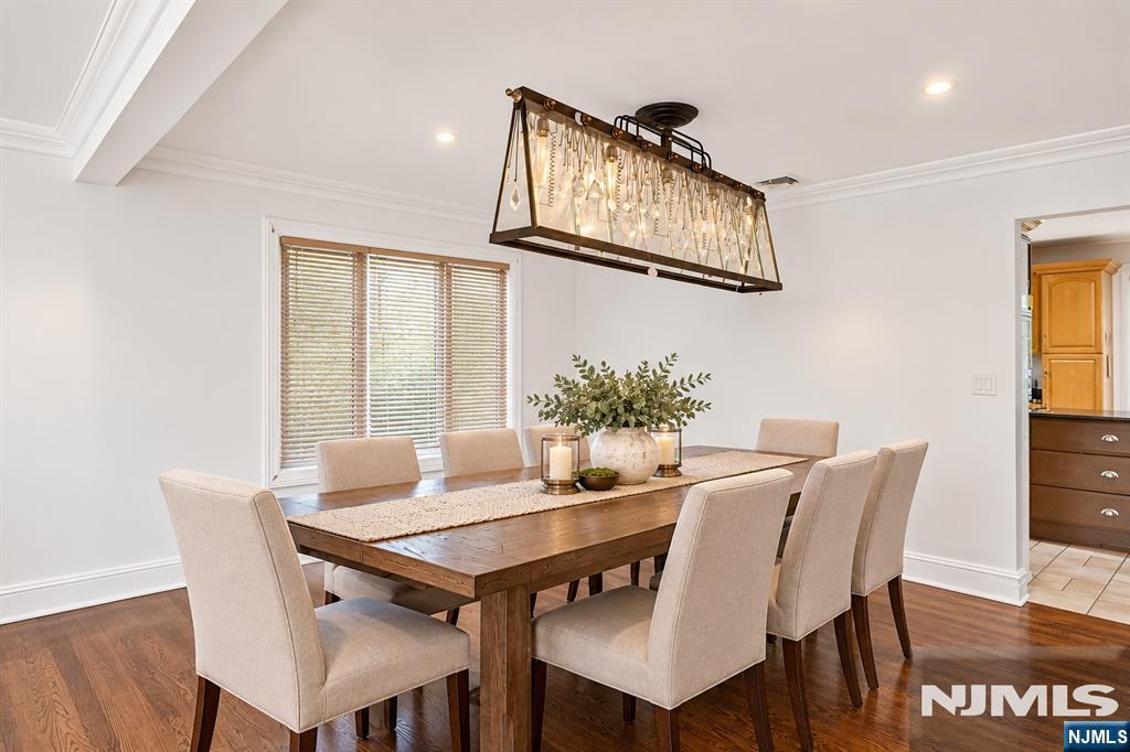 1235 Briar Way - Photo 2