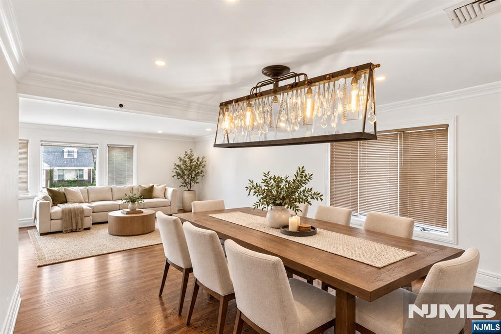 1235 Briar Way - Photo 4