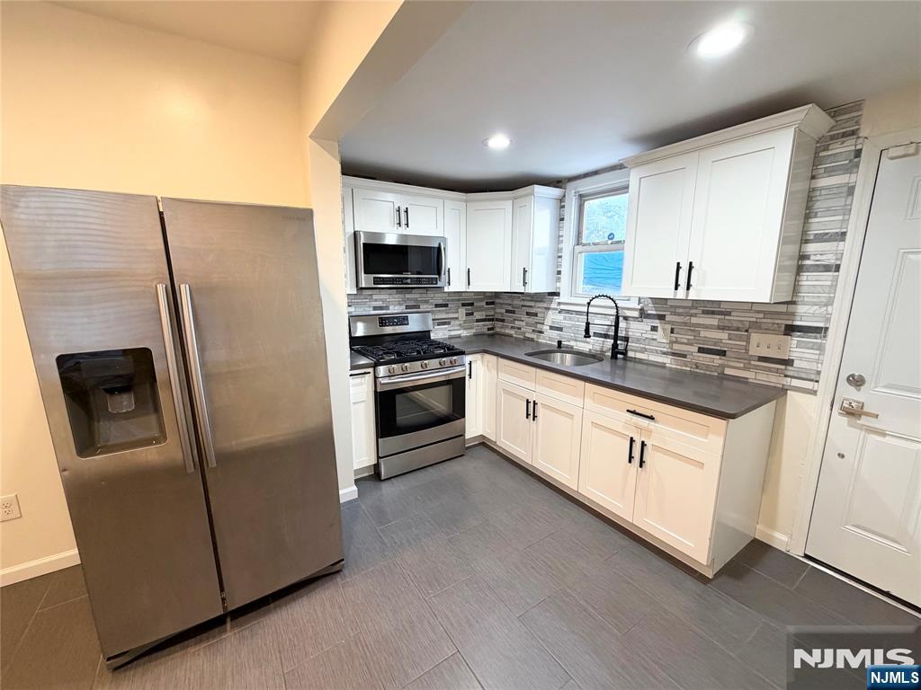 664 Prospect - Photo 2