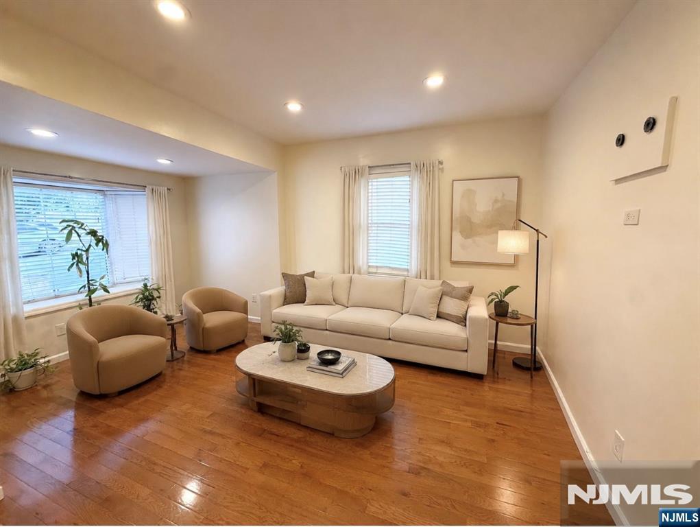 664 Prospect - Photo 5