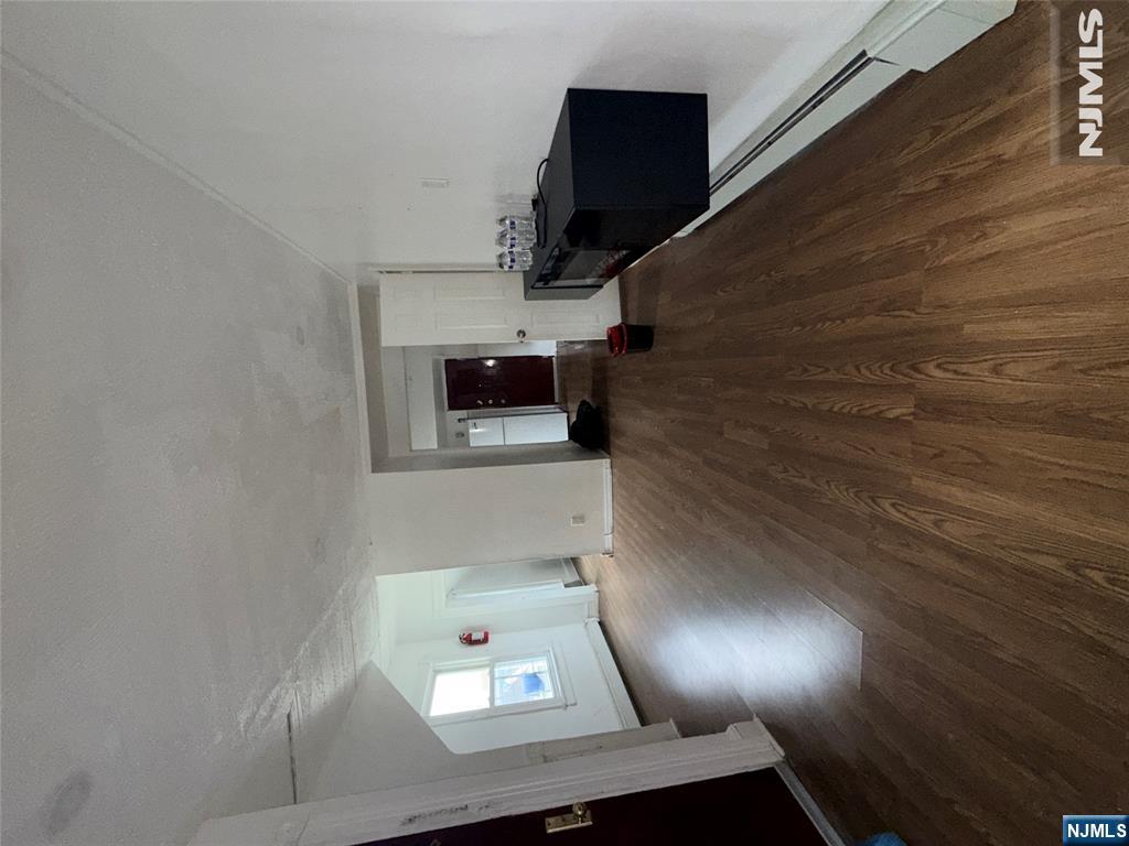 249-253 Temple Street - Photo 4