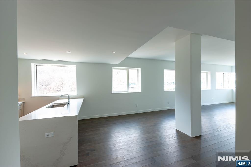 800 Avenue Port Imp - Photo 2