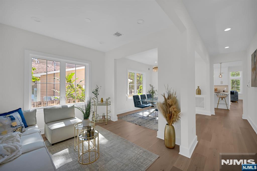 94 E Cedar Street - Photo 3