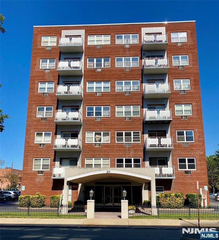 20 Jefferson Street C9 - Photo 1