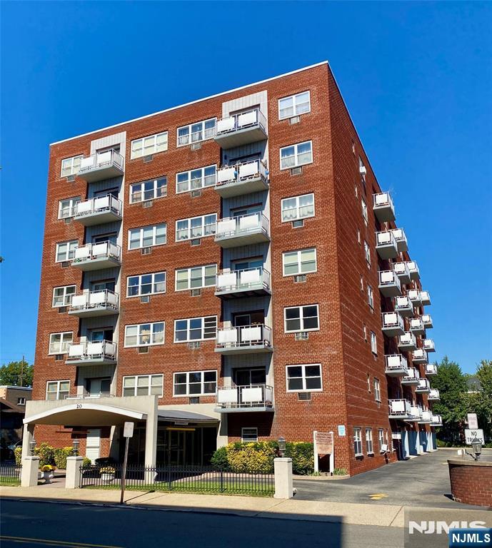 20 Jefferson Street C9 - Photo 2