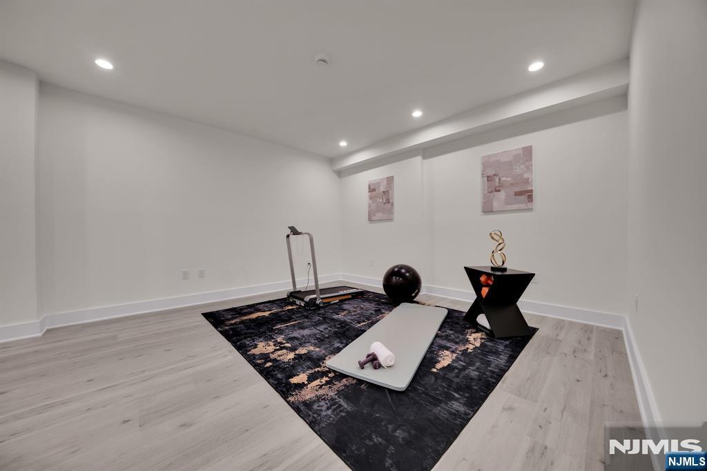 5 Foxcroft Drive — photo 37