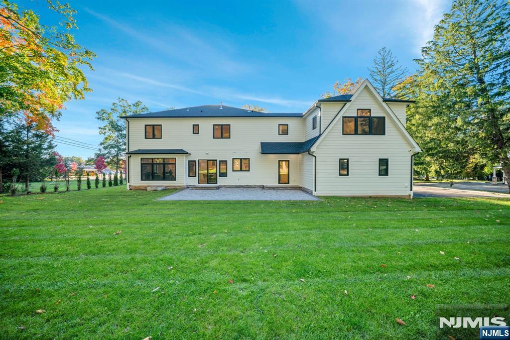 5 Foxcroft Drive — photo 38