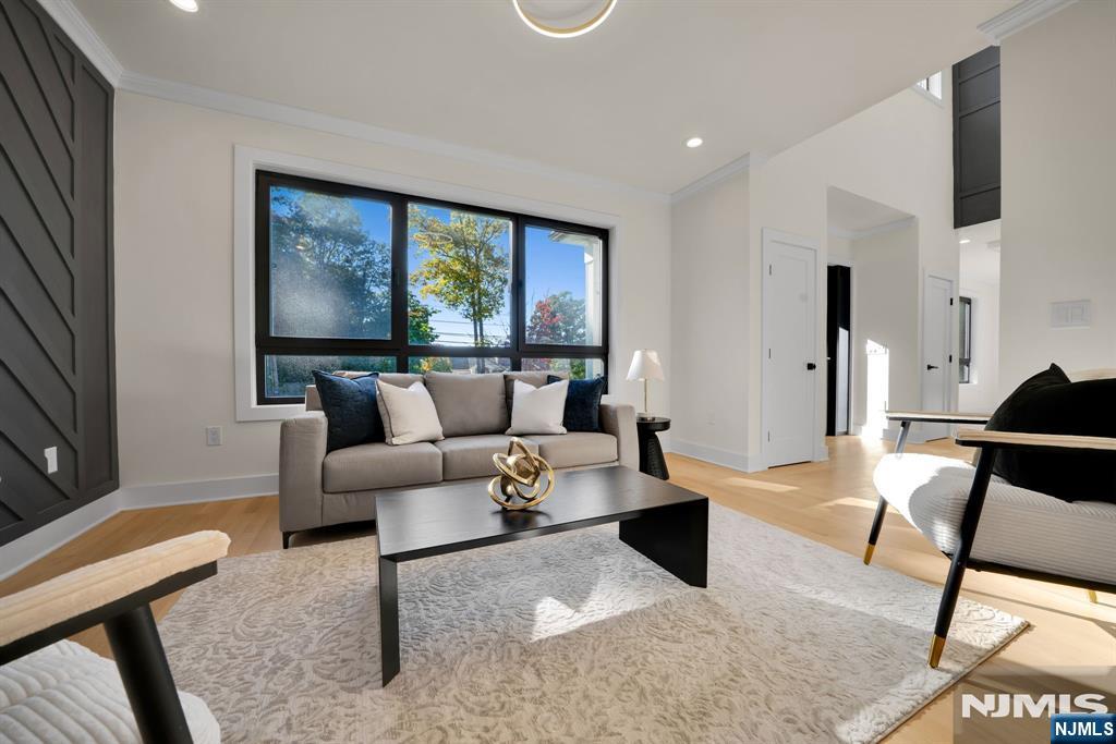 5 Foxcroft Drive — photo 8