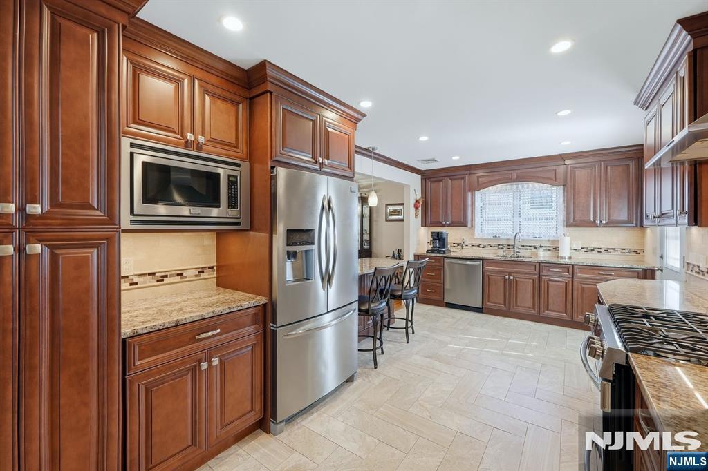 262 Lee Street - Photo 2