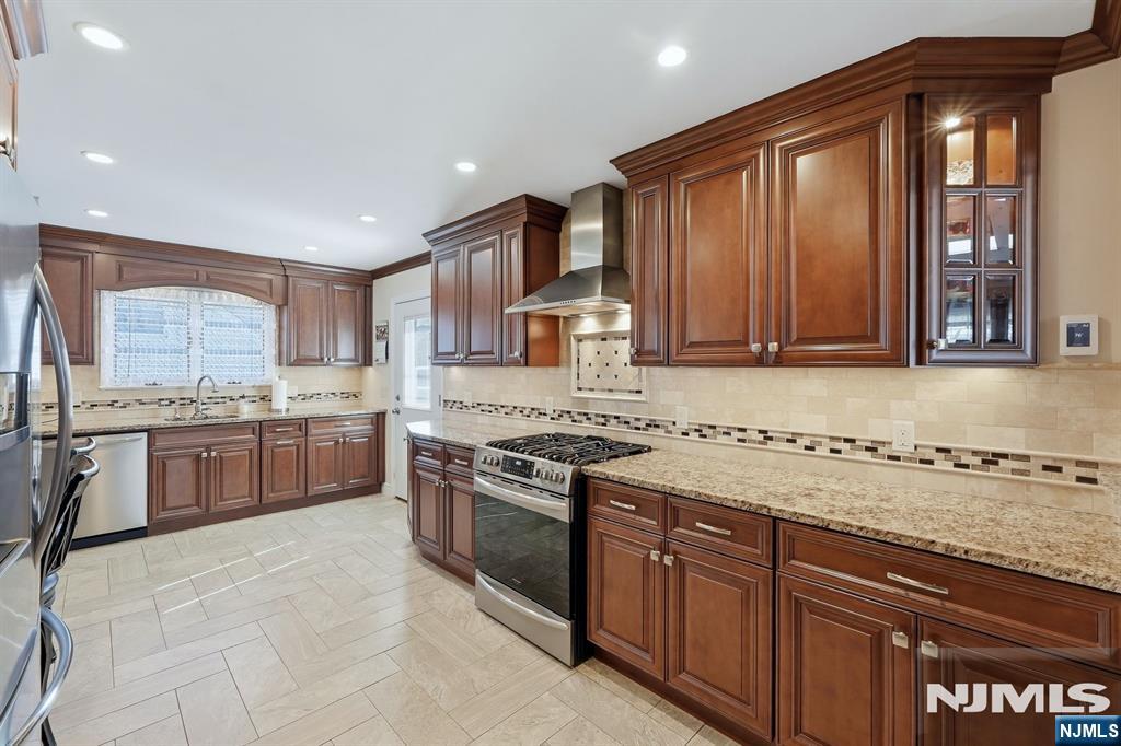 262 Lee Street - Photo 4