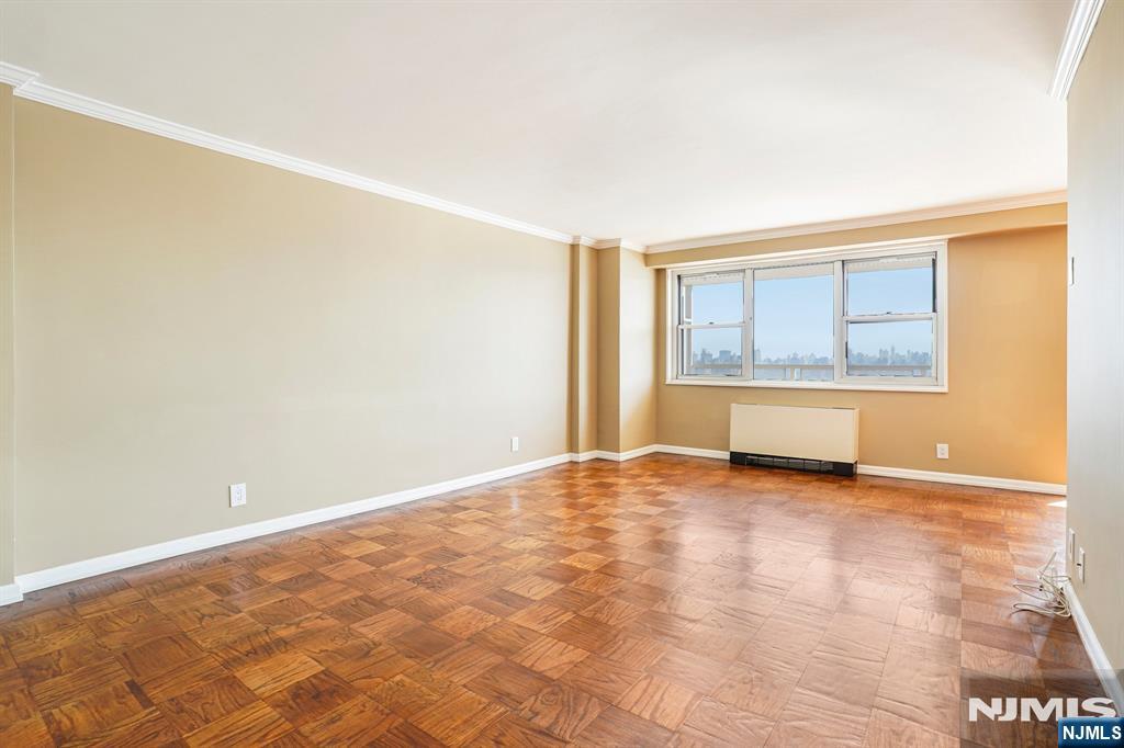 6600 Boulevard East 17 N - Photo 3
