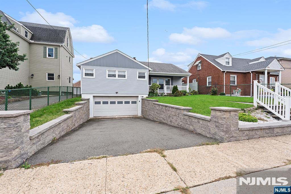 16 Pavonia Avenue - Photo 2