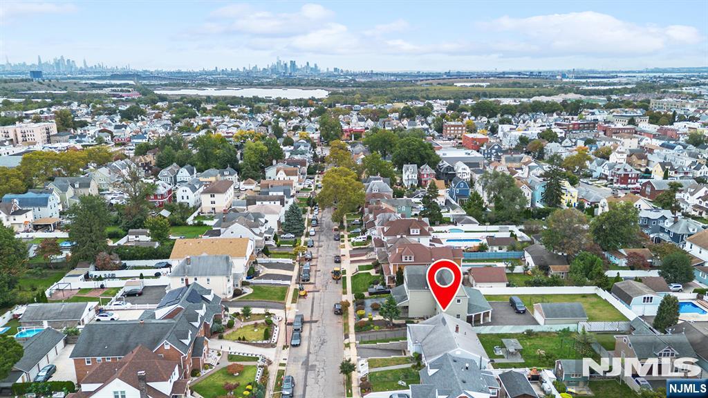16 Pavonia Avenue - Photo 4
