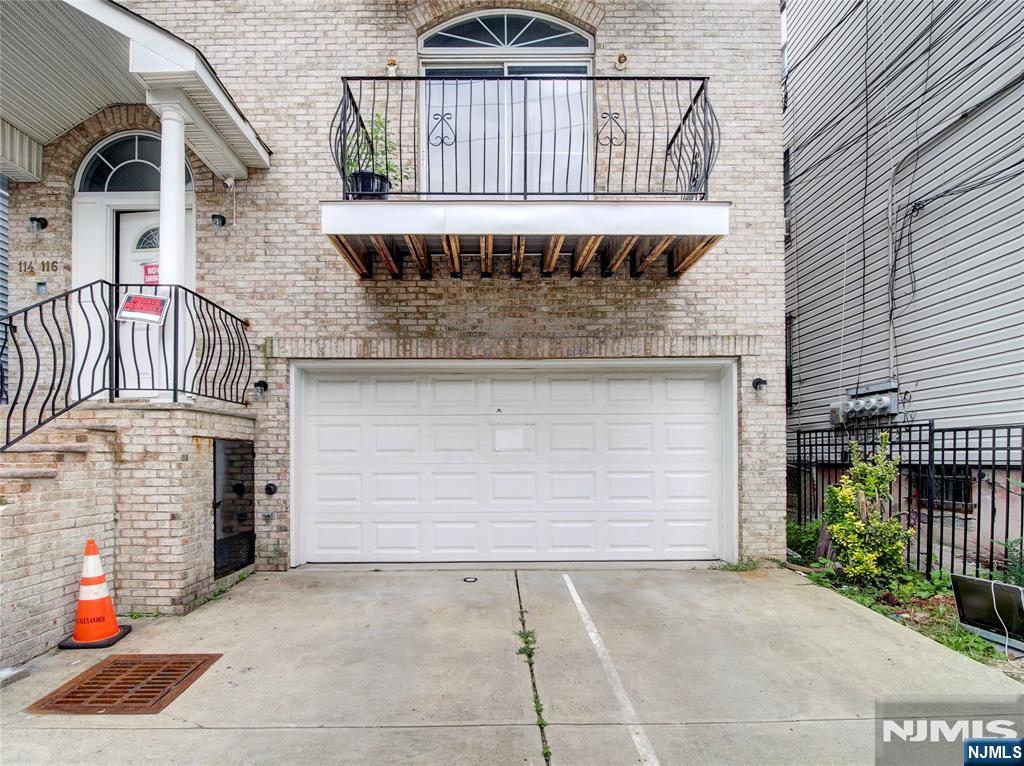 114-116 2nd Street - Photo 2