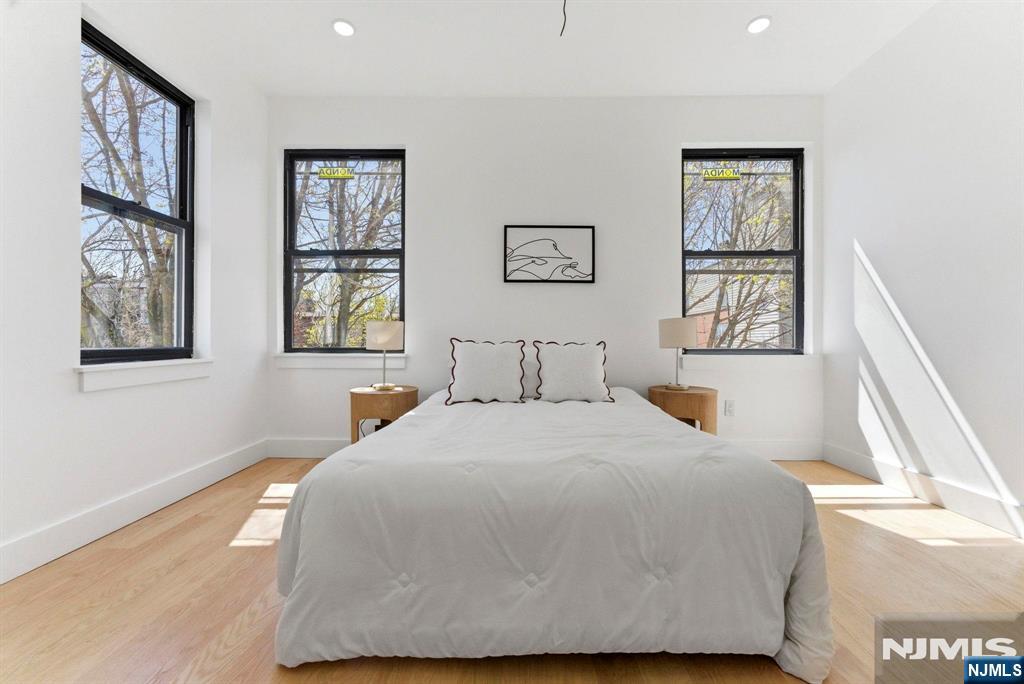 113 Oak Street 2 - Photo 5