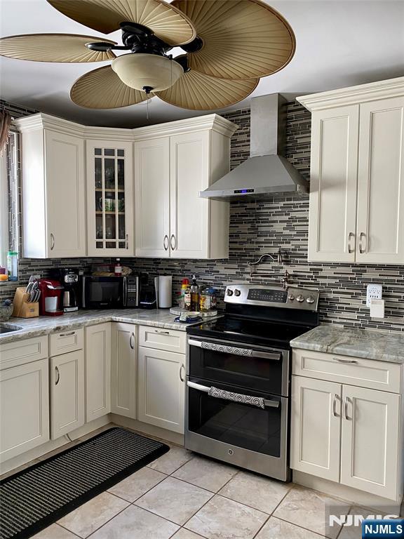 138 Pompton Avenue - Photo 4