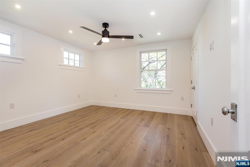 257 Upper Mountain — photo 44