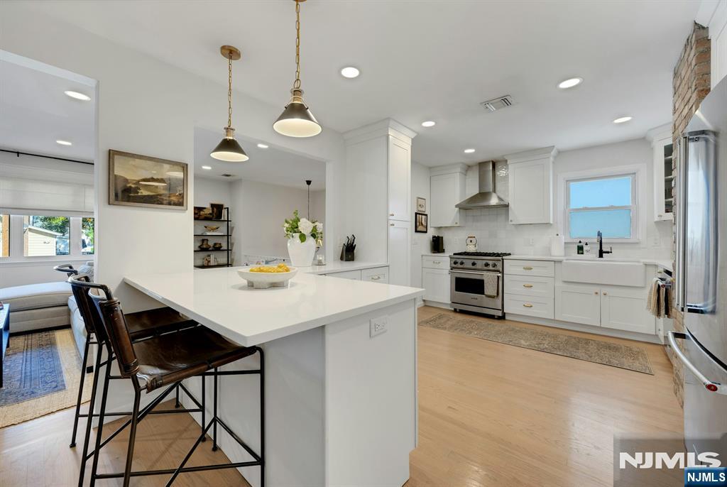 470 Victor Street - Photo 1