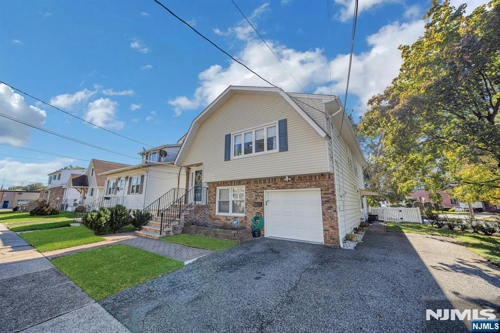 470 Victor Street - Photo 4