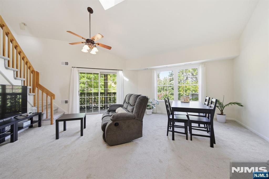 271 Village Circle Drive - Photo 4