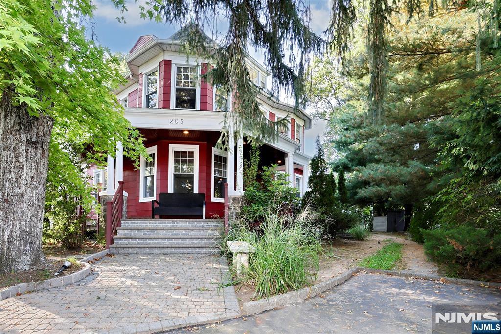 205 Grand Avenue - Photo 1